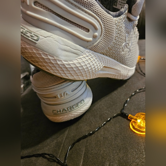 UNDER ARMOUR Charged Rogue 2.5 Women's SZ8 - Picture 5 of 11